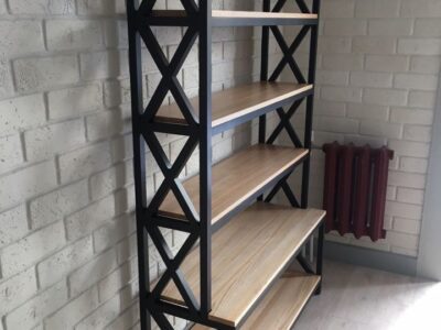 loft-stelaj-metalicheskiy-min
