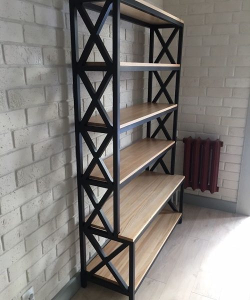 loft-stelaj-metalicheskiy